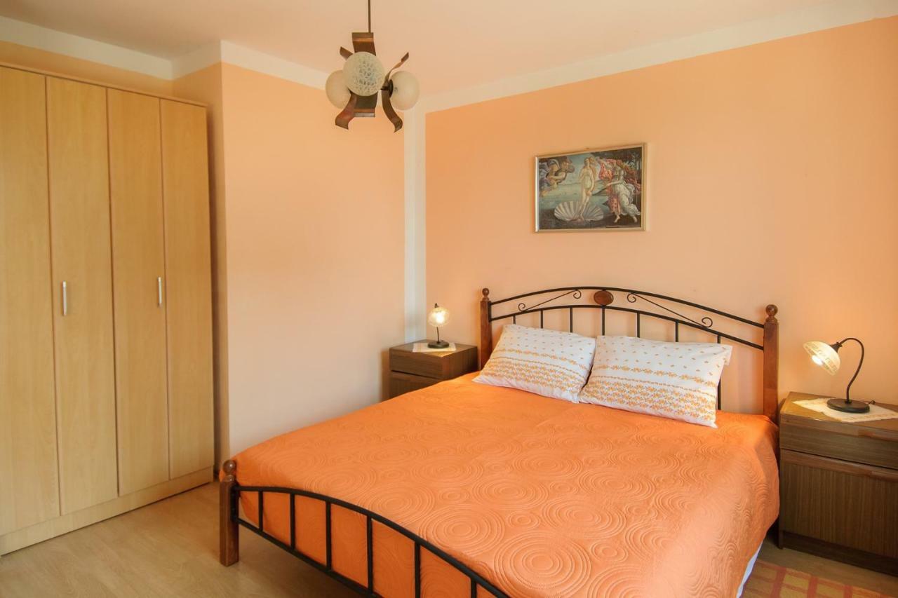 Apartments Nives بوريتش المظهر الخارجي الصورة