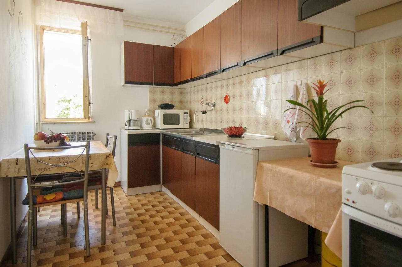 Apartments Nives بوريتش المظهر الخارجي الصورة
