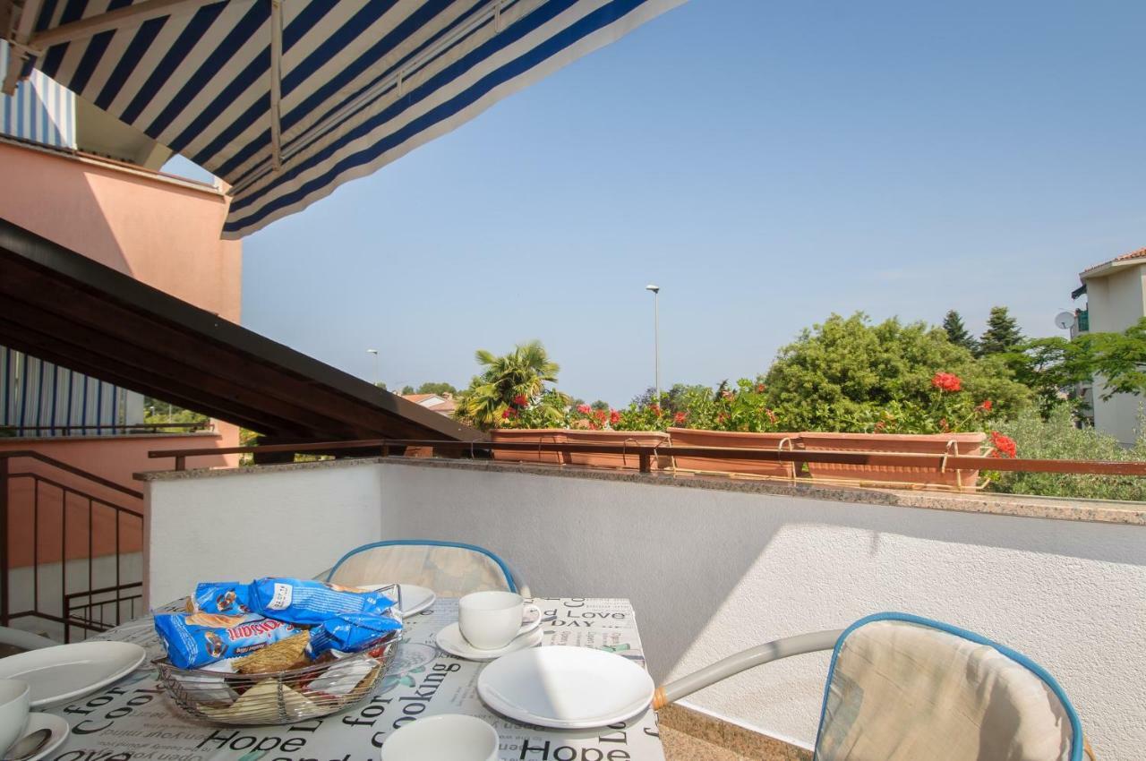 Apartments Nives بوريتش المظهر الخارجي الصورة